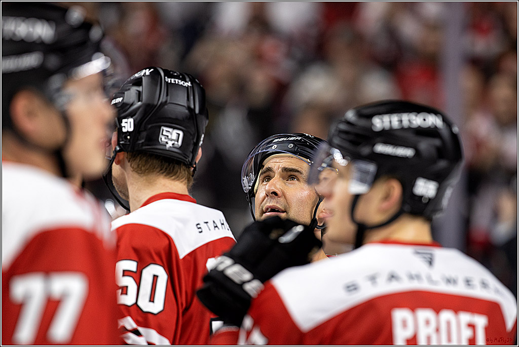PENNY DEL;  Kölner Haie - Fischtown Pinguins; Köln, 04.10.2022
